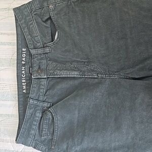 American Eagle Mom Straight Corduroy Pants Size 8